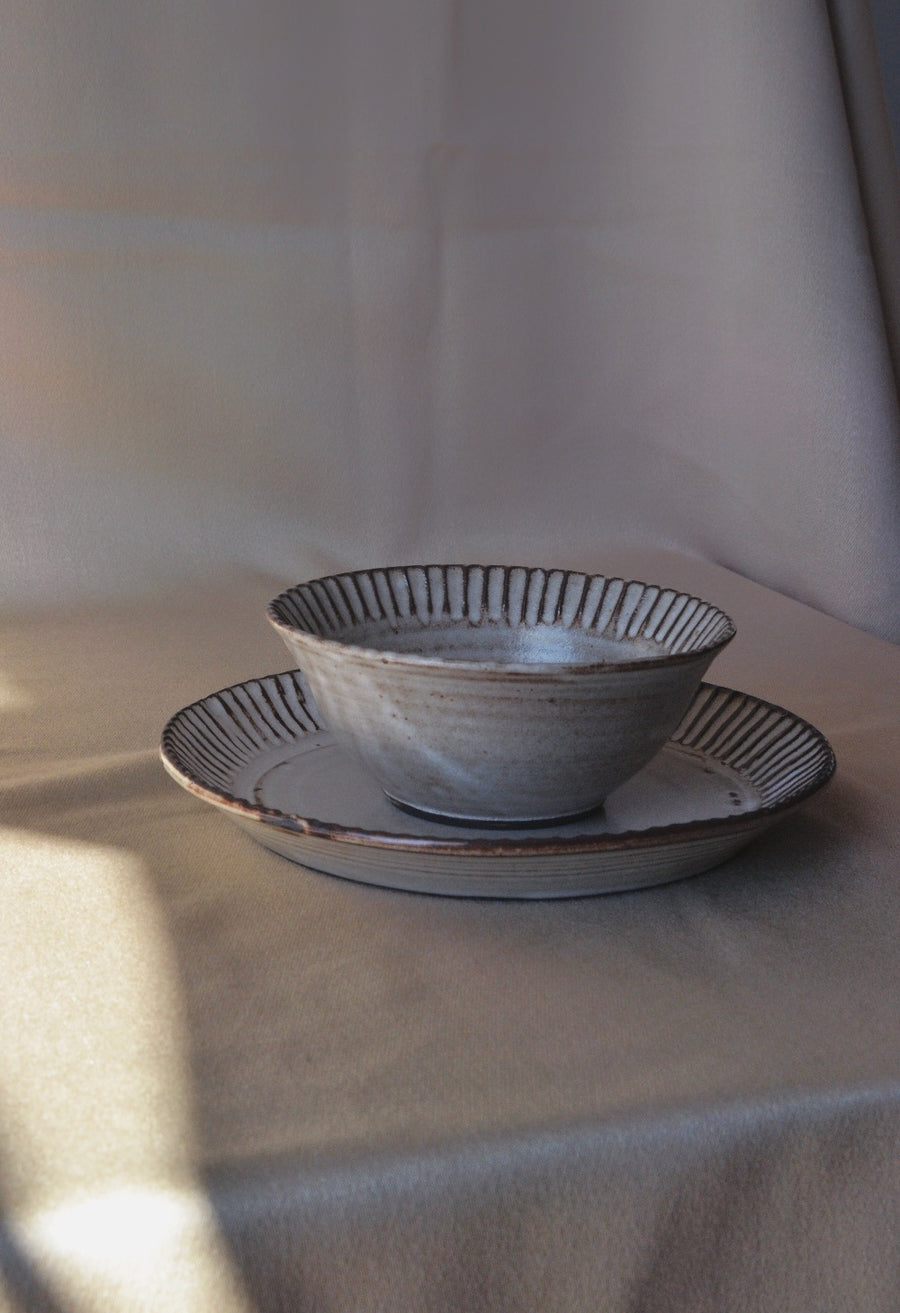 vajilla de cerámica blanca