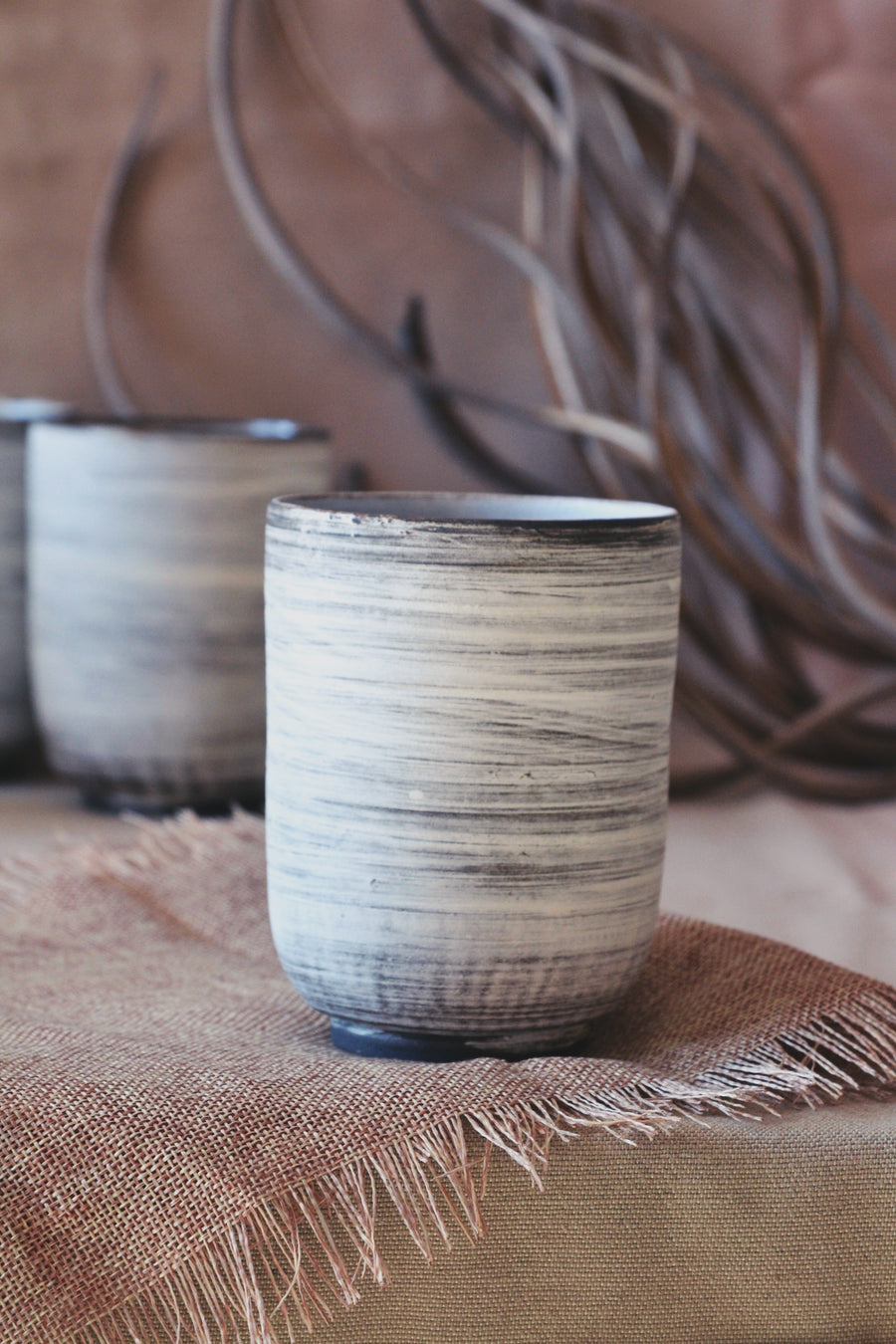 Vaso Yunomi en acabado blanco piedra.